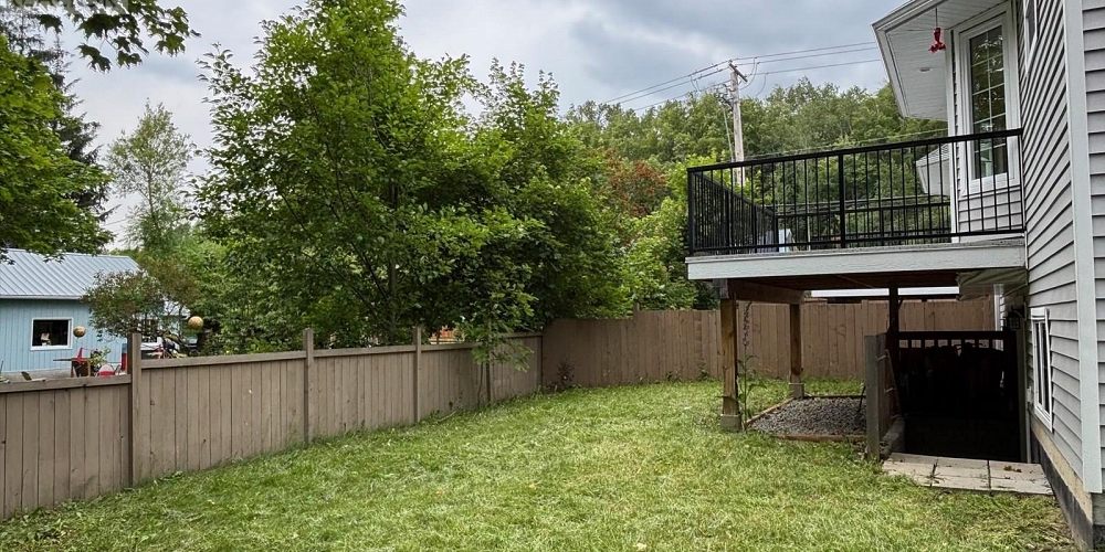 1 3239 APSLEY STREET Terrace Photo 18 1 3239 APSLEY STREET Terrace Photo 18